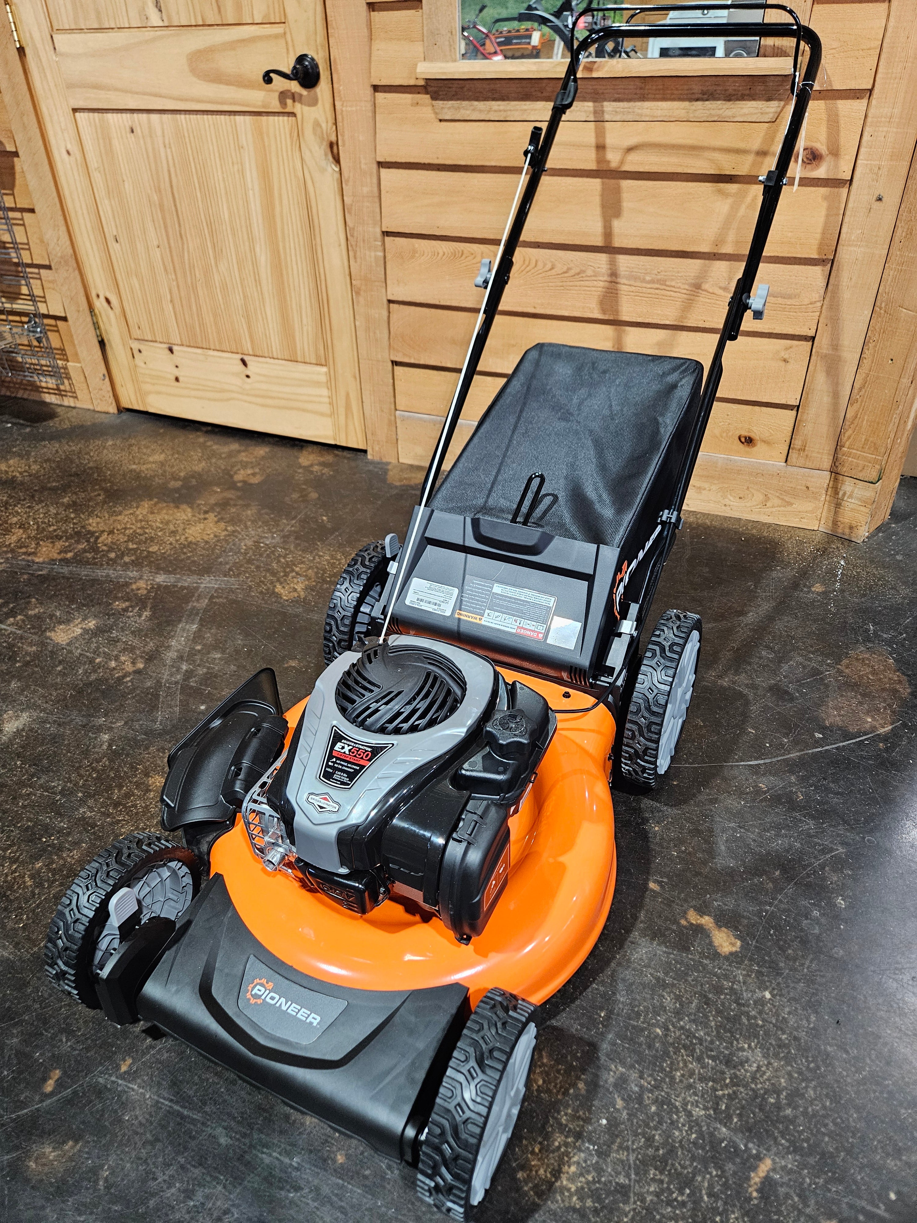 PUSH MOWER 21" BAGGER, MULCH, DISCHARGE BRIGGS ENGINE  PIONEER G14021PLM