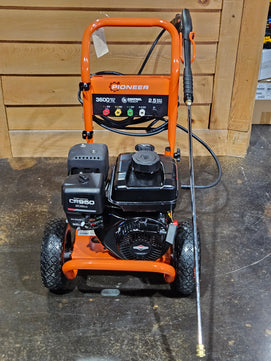 PRESSURE WASHER 3600 PSI 2.4 GPM  PIONEER G3600PW
